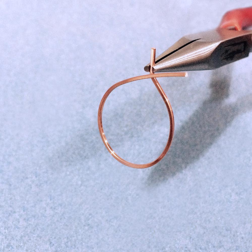 Hoop-Earring-Guide-Step3